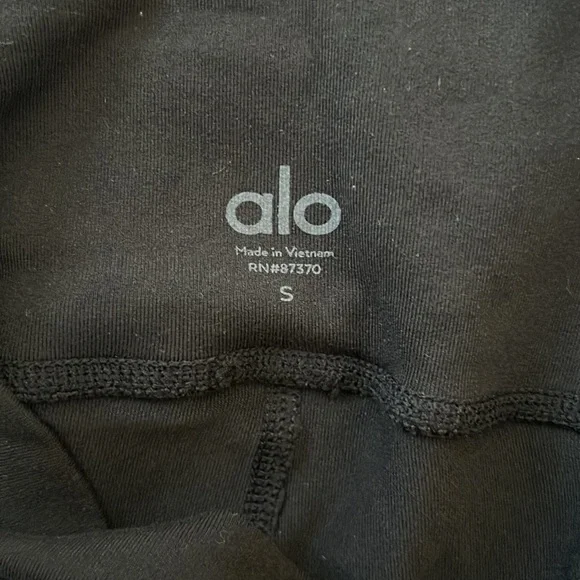 Alo Yoga high waist patina capri leggings - Picture 6 of 6